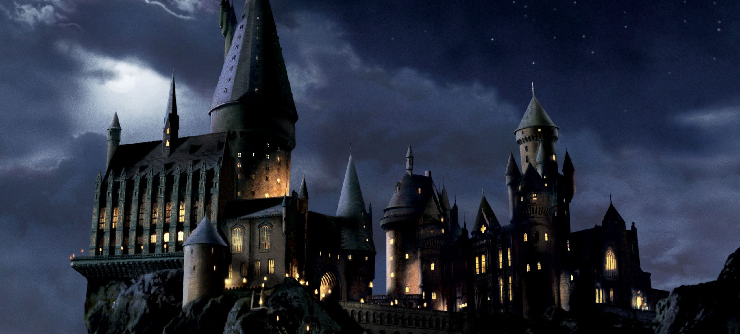 hogwarts castle scaled