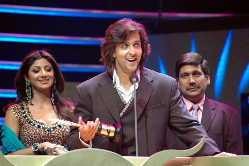 IIFA 115 Hrithik SamsungStyleIcon RavindarZutshiSamsungIndiaJTMD Shilpa