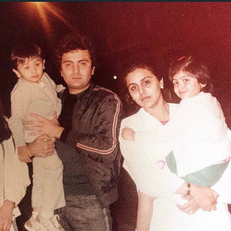 1Ranbir Kapoors uber cute family photo