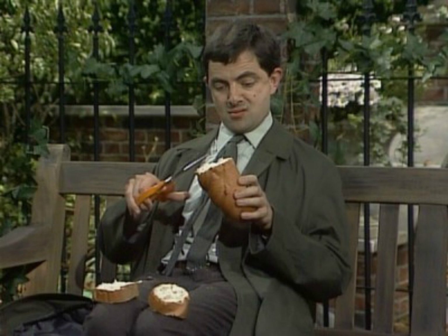 Are you keen on Mr. bean?? Take the ultimate Mr. Bean Quiz 2 KewlQuiz