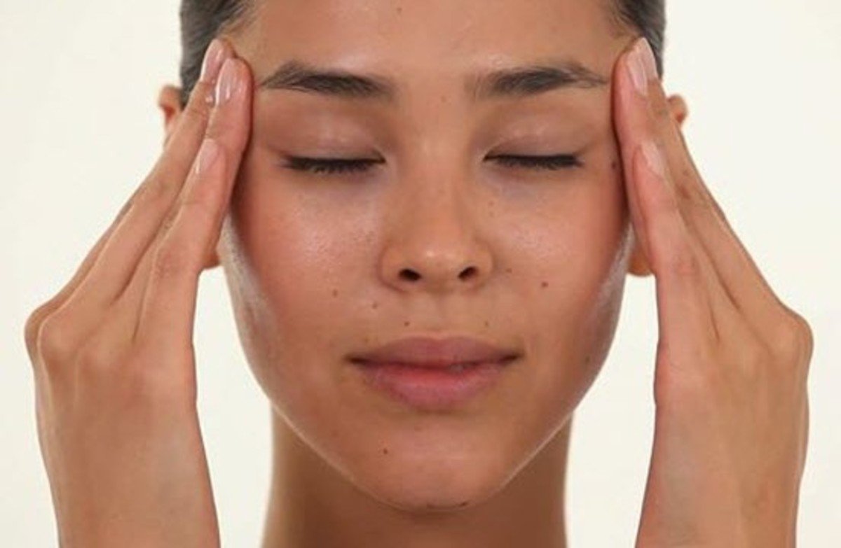 facial massage techniques clean and feed your face with home made cosmetics