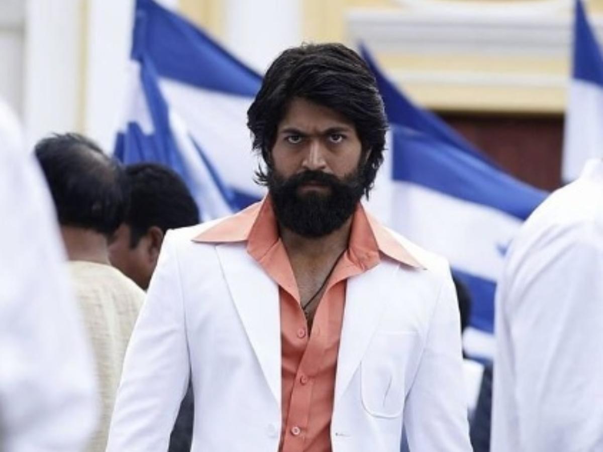 m kgf 2 actor yash in his rugged avatar from the action thriller leaves the fans wanting for more see pic
